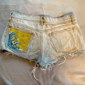 BDG HAND-PAINTED WAVE SHORTS
